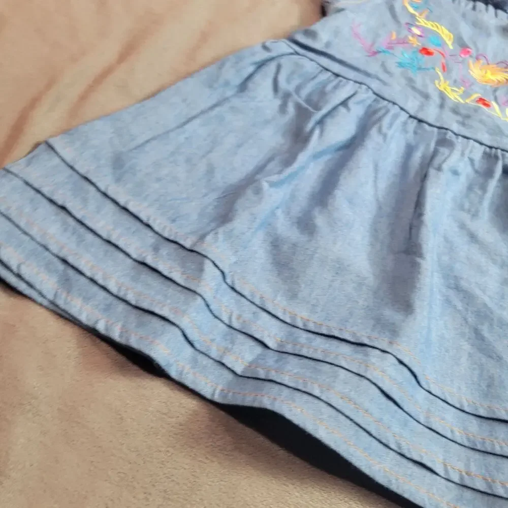 Boutique‎ Dress Girls Blue Pink Embroidered Flowers Chambray Size 18-24 Used